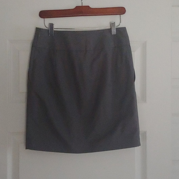 Loft skirt with pockets - Picture 3 of 3